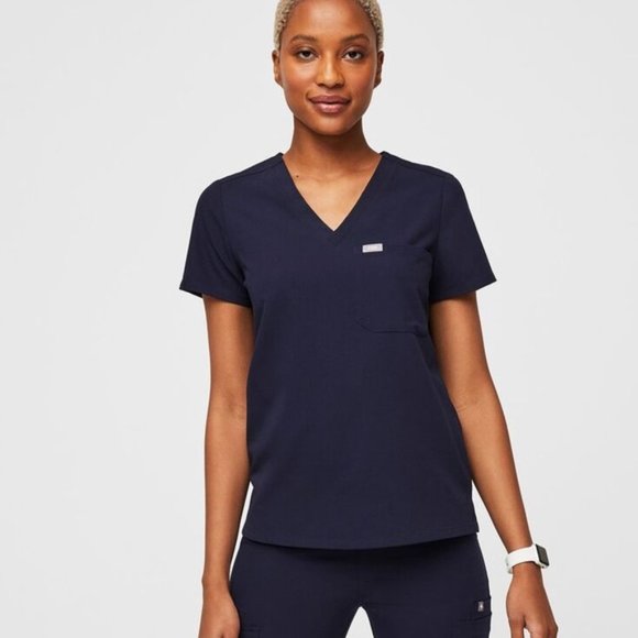 Figs Tops - Figs Technical Collection Navy Blue Catarina One Pocket Scrub Top, Size M
